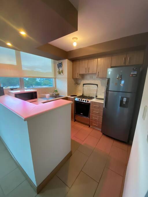 2 Rooms, 1 King Size Bed, 64" Smart Hdtv Guatemala City Exterior foto