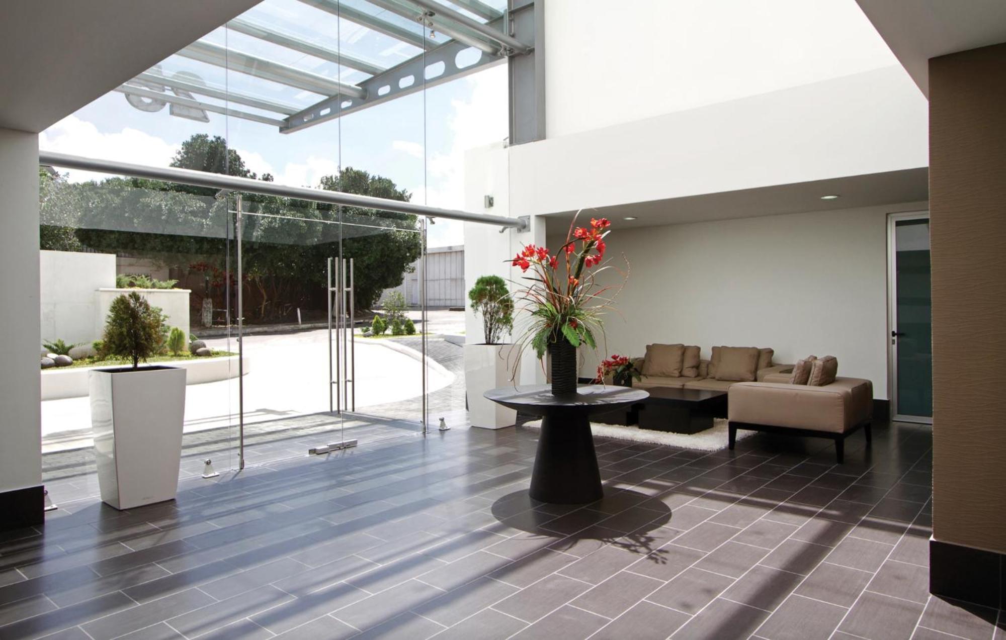 2 Rooms, 1 King Size Bed, 64" Smart Hdtv Guatemala City Exterior foto